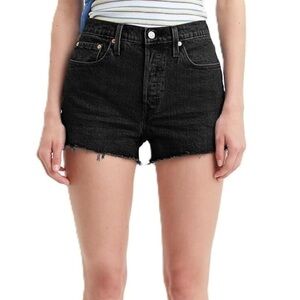 Black Levi’s 501 shorts